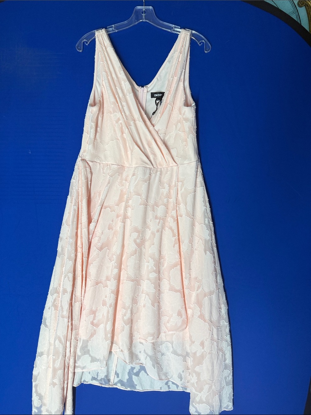 DKNY Pale Blush Lace V-Neck Fit-and-Flare Dress size 14
